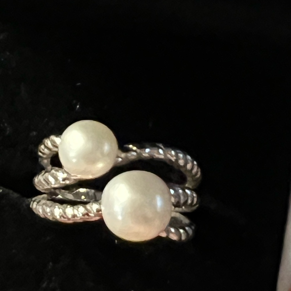 Pearl Double-Headed Twisted Band Ring - White Vantel Pearls SS